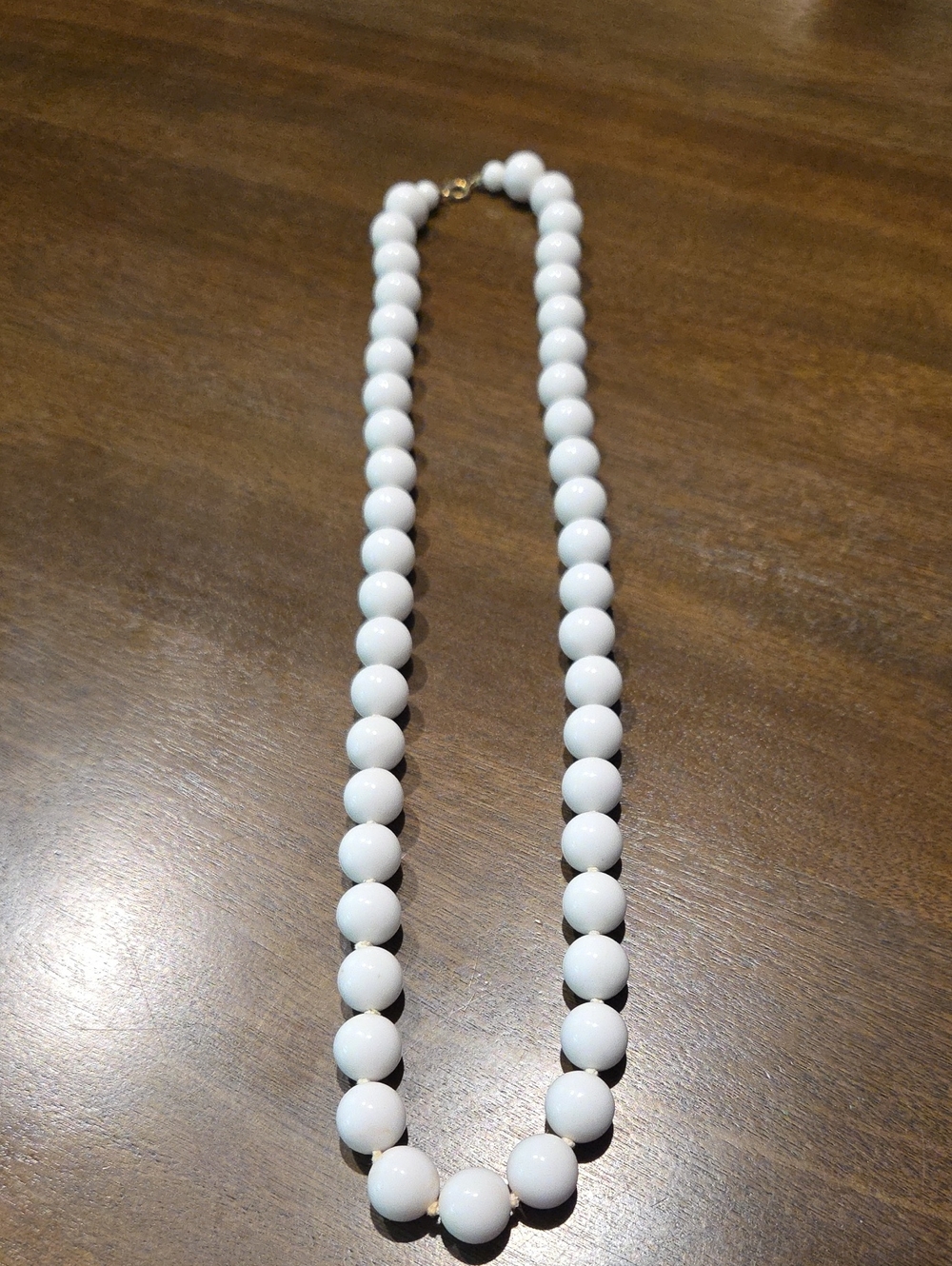 VINTAGE BEADED NECKLACE